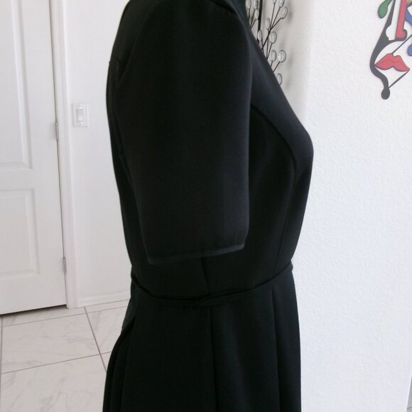 Elie Tahari CITY SCAPE Graphic Print Short Sleeve Dress Stretch 8 Black Whit - Picture 7 of 16